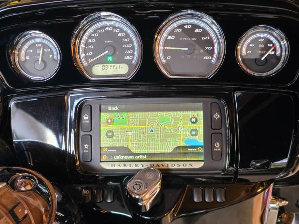 2017 Harley-Davidson, dovoz USA — foto 7 z 7