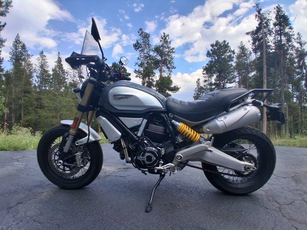 2018 Ducati, černá, dovoz USA — foto 4 z 12