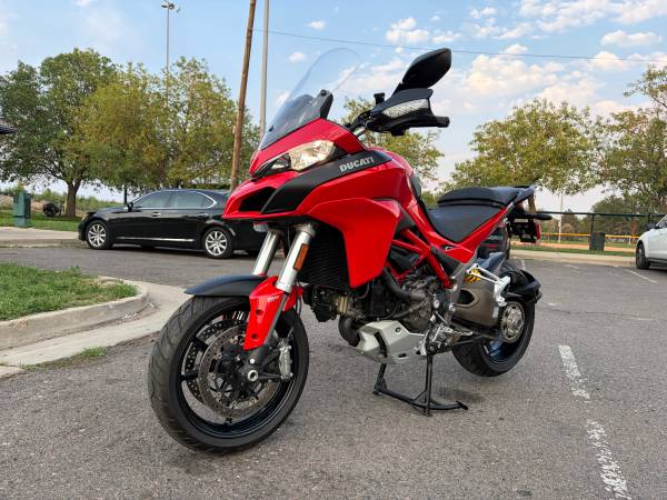 2016 Ducati, dovoz USA — foto 10 z 12