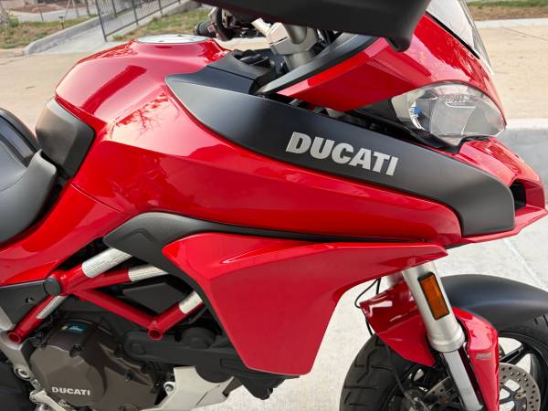 2016 Ducati, dovoz USA — foto 7 z 12
