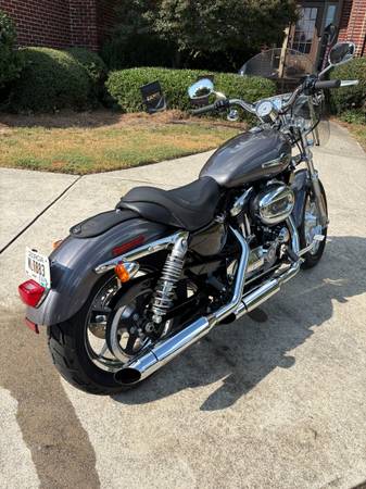 2016 Harley-Davidson, dovoz USA — foto 2 z 5