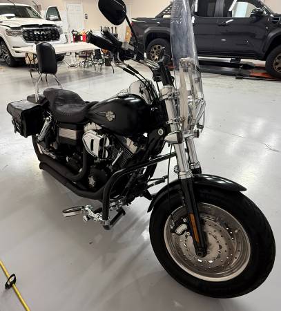 2009 Harley-Davidson, černá, dovoz USA — foto 8 z 12
