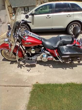 2004 Harley-Davidson, dovoz USA — foto 2 z 11