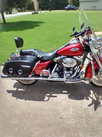 2004 Harley-Davidson, dovoz USA — foto 4 z 11