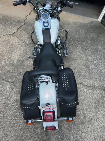 2001 Harley-Davidson, dovoz USA — foto 3 z 6