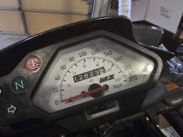 2004 Yamaha, černá, dovoz USA — foto 2 z 11
