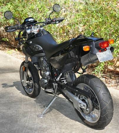 2004 Yamaha, černá, dovoz USA — foto 6 z 11