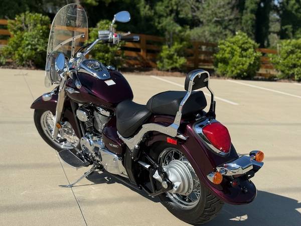 2009 Suzuki, dovoz USA — foto 4 z 12