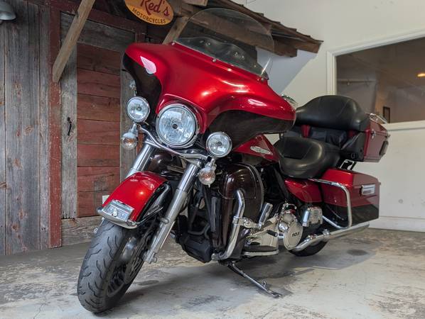 2012 Harley-Davidson, dovoz USA — foto 3 z 11