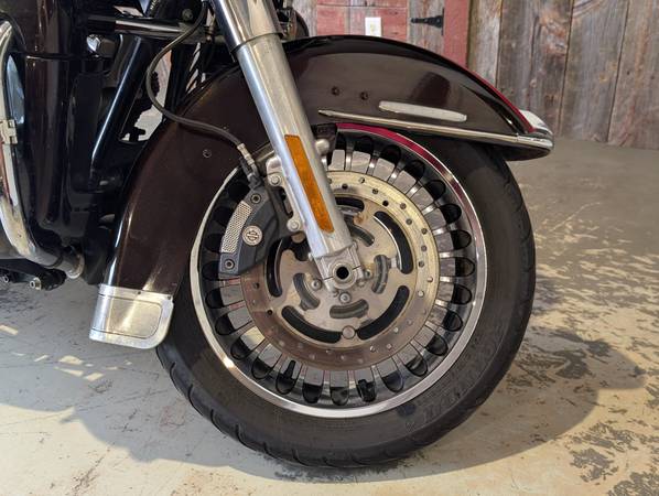 2012 Harley-Davidson, dovoz USA — foto 5 z 11