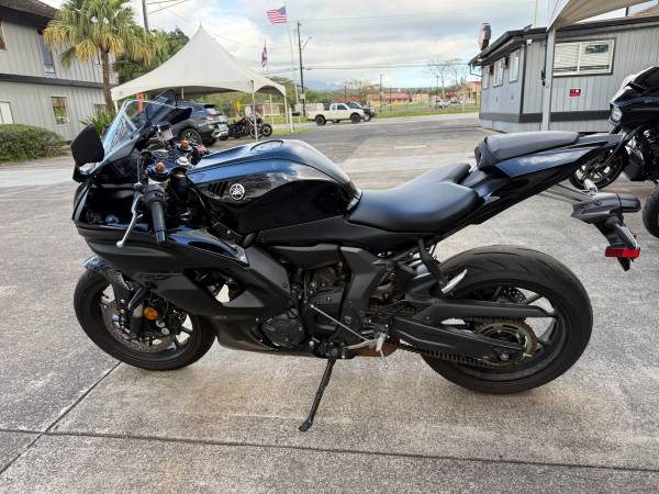 2025 Harley-Davidson, dovoz USA — foto 2 z 7