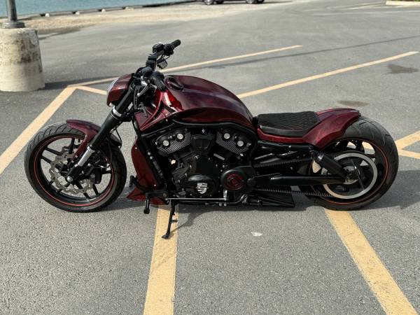 2012 Harley-Davidson, dovoz USA — foto 4 z 6