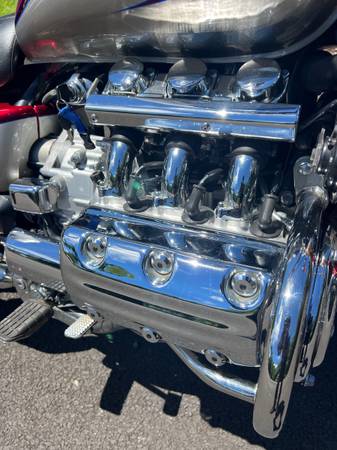 1997 Harley-Davidson, dovoz USA — foto 2 z 12