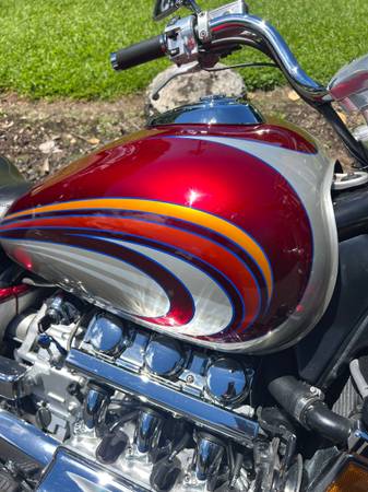 1997 Harley-Davidson, dovoz USA — foto 4 z 12