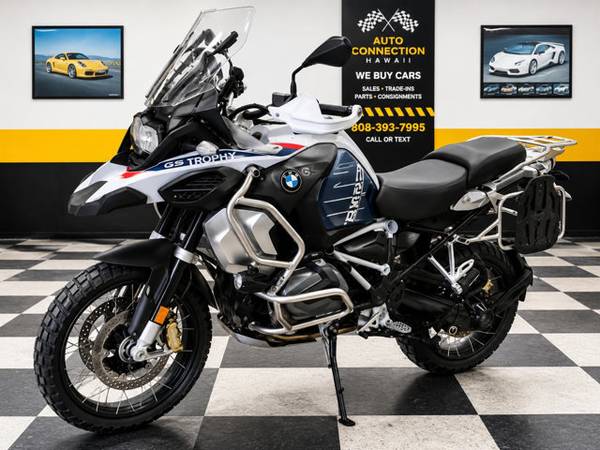 2023 BMW, modrá, dovoz USA — foto 2 z 12