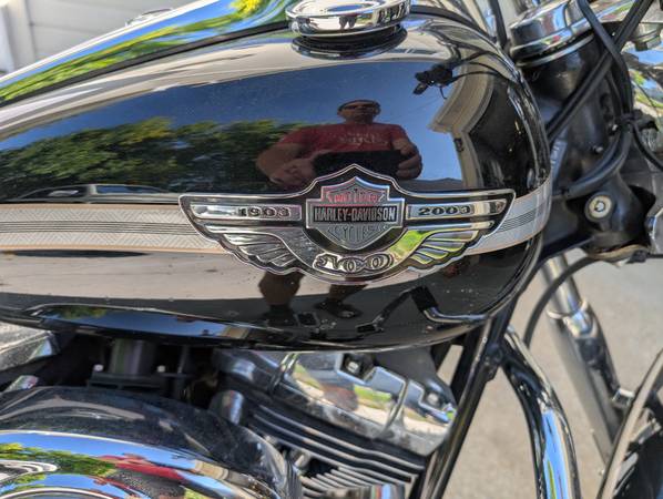 2003 Harley-Davidson, dovoz USA — foto 2 z 5