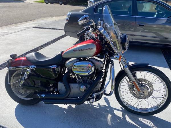 2005 Harley-Davidson, dovoz USA — foto 2 z 3