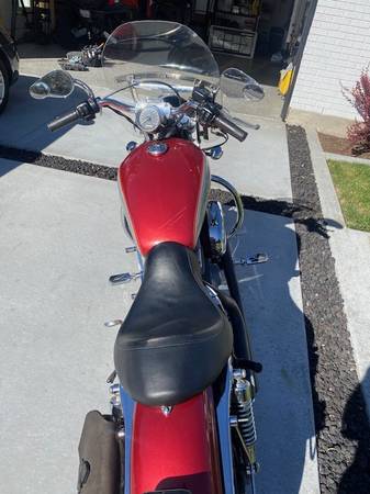 2005 Harley-Davidson, dovoz USA — foto 3 z 3