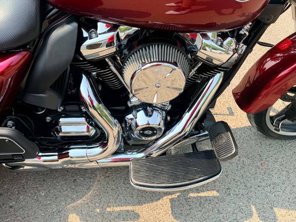2017 Harley-Davidson, dovoz USA — foto 12 z 12