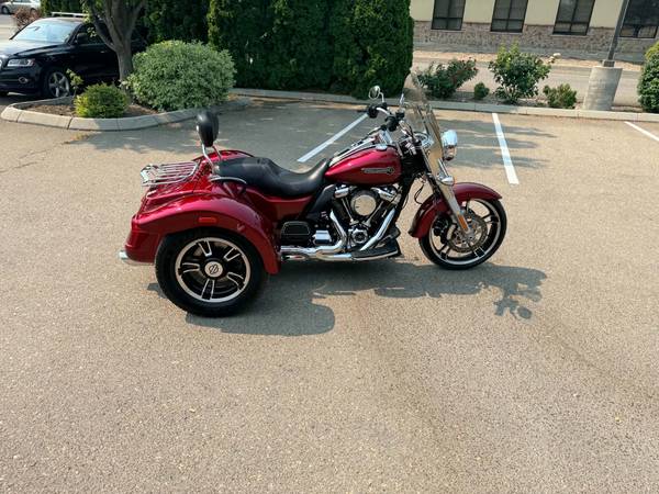 2017 Harley-Davidson, dovoz USA — foto 6 z 12