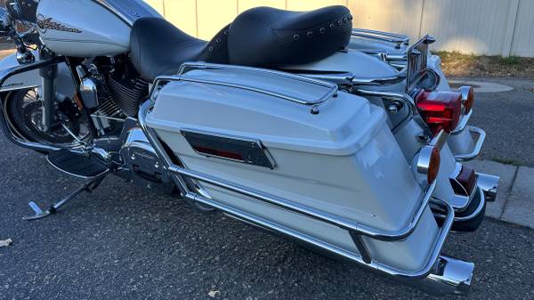 2005 Harley-Davidson, dovoz USA — foto 3 z 7
