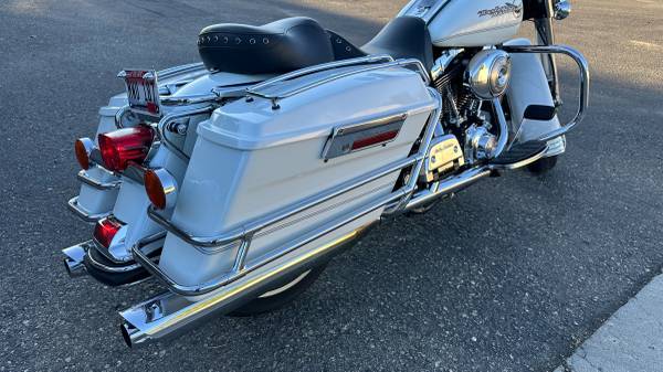 2005 Harley-Davidson, dovoz USA — foto 5 z 7
