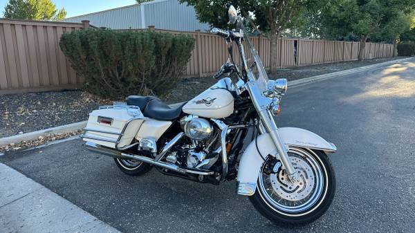 2005 Harley-Davidson, dovoz USA — foto 6 z 7