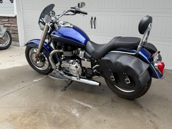 2015 Harley-Davidson, dovoz USA — foto 3 z 5