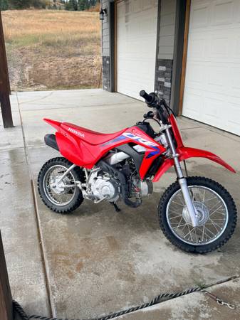 Clean title, dovoz USA — foto 2 z 3