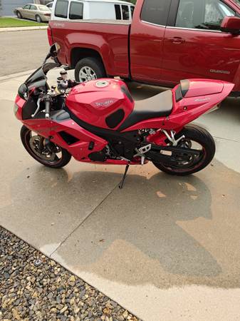2004 Triumph, dovoz USA — foto 2 z 4