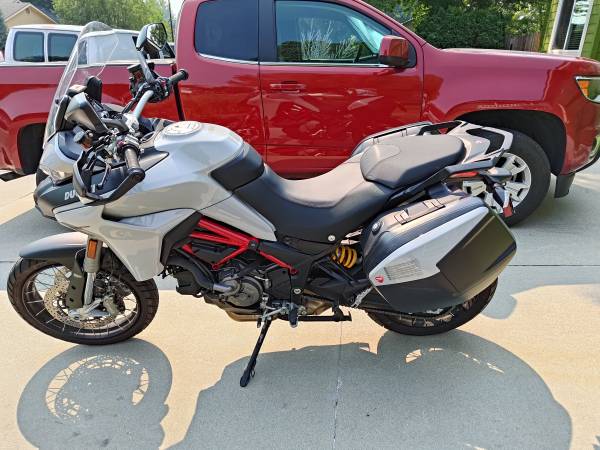 2020 Ducati, dovoz USA — foto 2 z 4