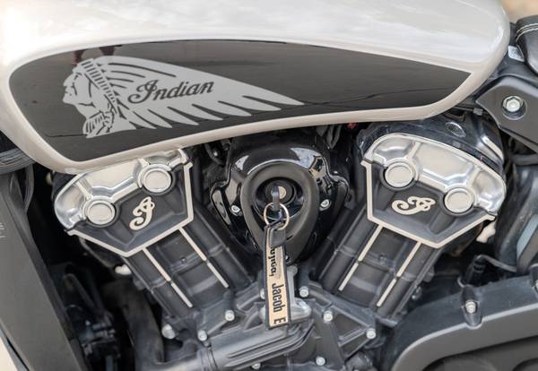 2022 Indian, dovoz USA — foto 2 z 9