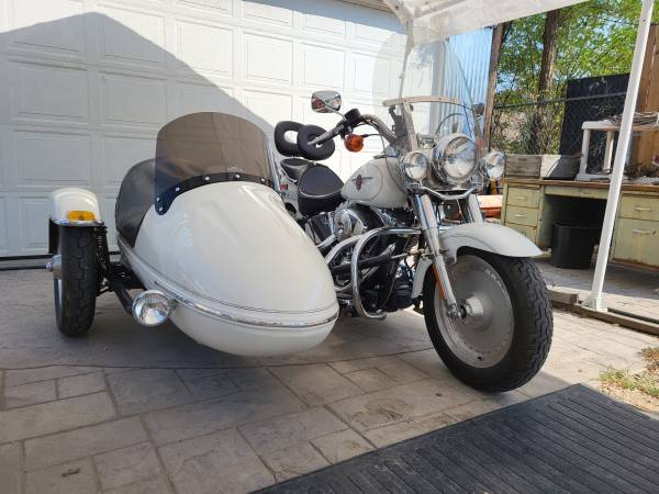 2001 Harley-Davidson, dovoz USA — foto 3 z 12