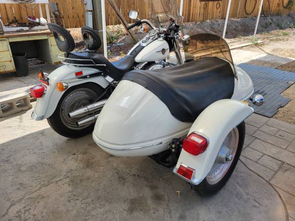 2001 Harley-Davidson, dovoz USA — foto 5 z 12