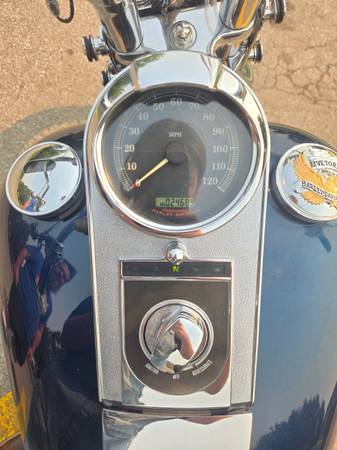 2004 Harley-Davidson, dovoz USA — foto 6 z 6