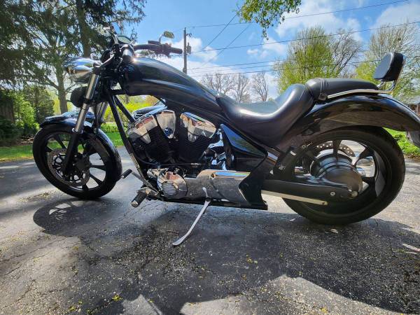 2017 Harley-Davidson, dovoz USA — foto 2 z 4