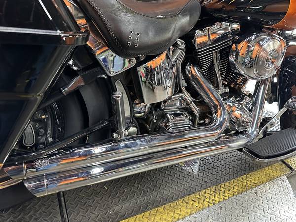 2004 Harley-Davidson, dovoz USA — foto 5 z 12