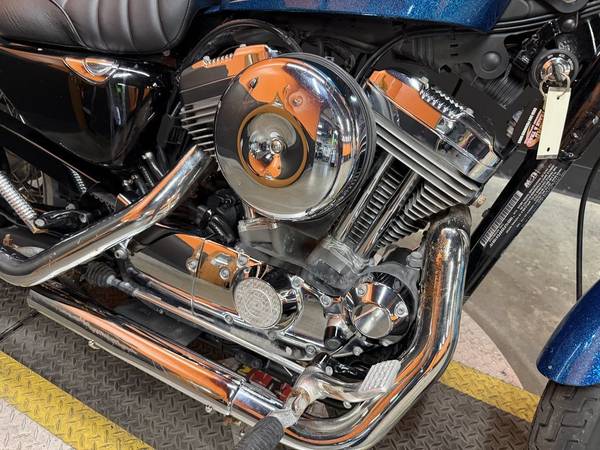 2015 Harley-Davidson, dovoz USA — foto 9 z 12