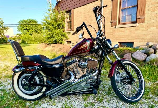 2012 Harley-Davidson, dovoz USA — foto 3 z 3