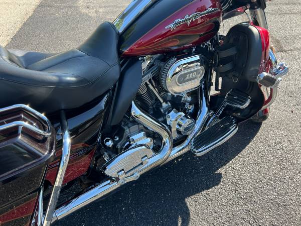 2011 Harley-Davidson, dovoz USA — foto 10 z 10