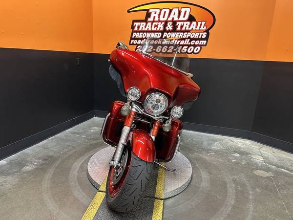 2008 Harley-Davidson, dovoz USA — foto 5 z 12