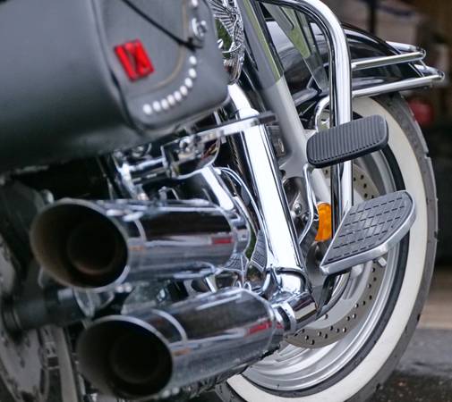2008 Suzuki, dovoz USA — foto 9 z 12