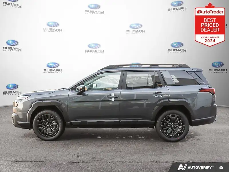 2026 Subaru Outback Limited XT, šedá, 11 km, dovoz Kanada — foto 2 z 12