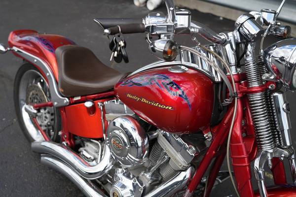 2007 Harley-Davidson, dovoz USA — foto 7 z 12