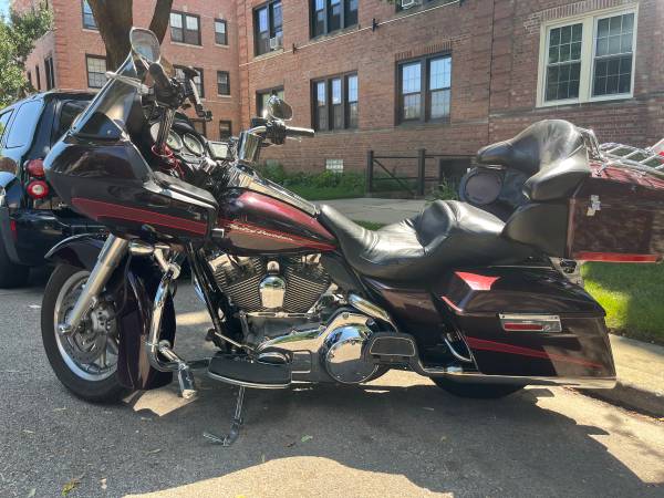 2007 Harley-Davidson, dovoz USA — foto 3 z 9