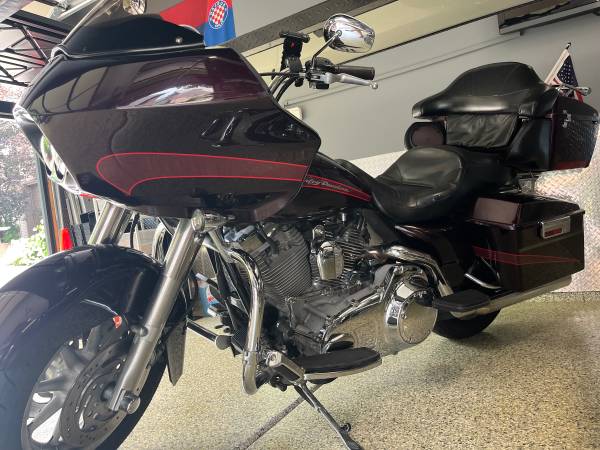 2007 Harley-Davidson, dovoz USA — foto 8 z 9
