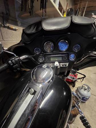 2011 Harley-Davidson, dovoz USA — foto 3 z 5