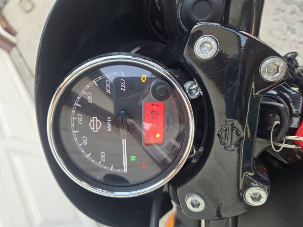 2015 Harley-Davidson, dovoz USA — foto 4 z 10