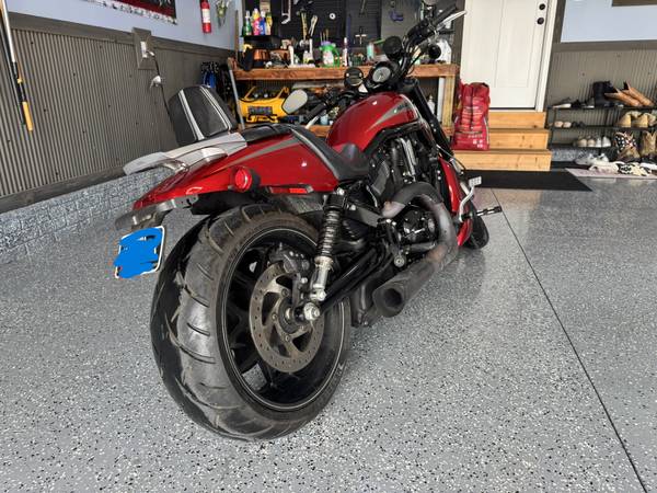 2013 Harley-Davidson, dovoz USA — foto 4 z 5