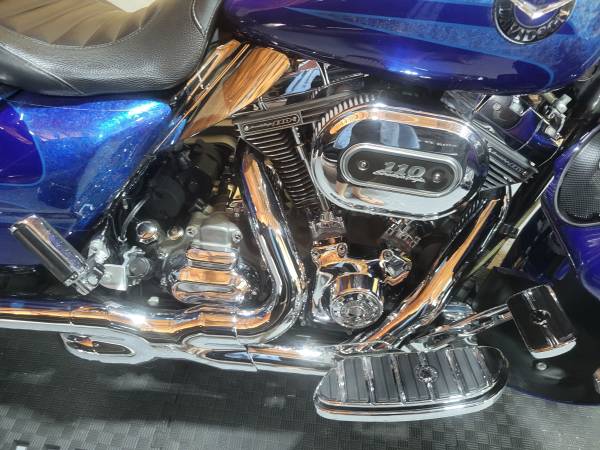 2013 Harley-Davidson, dovoz USA — foto 9 z 12